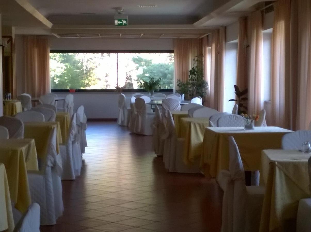 Hotel Du Parc Atri Exteriér fotografie